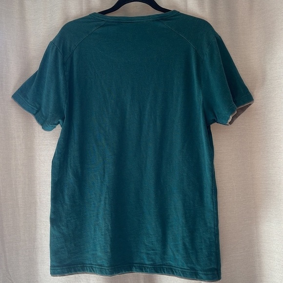 Guess T-Shirt !!!! - Picture 5 of 5